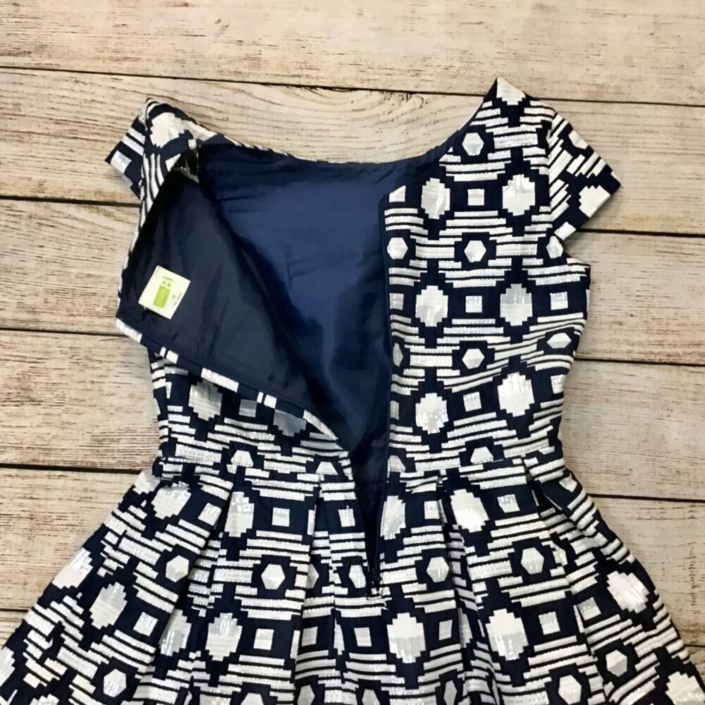 Little Girls Crazy 8 Navy/White/Silver Aztec Print Special Occasion Dress Size 1 - Picture 9 of 9